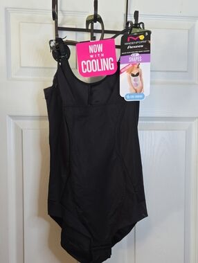 Maidenform Black Cooling Shaping Bodysuit
